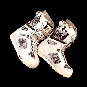 ThirtyTwo Womens Snowboard Boots